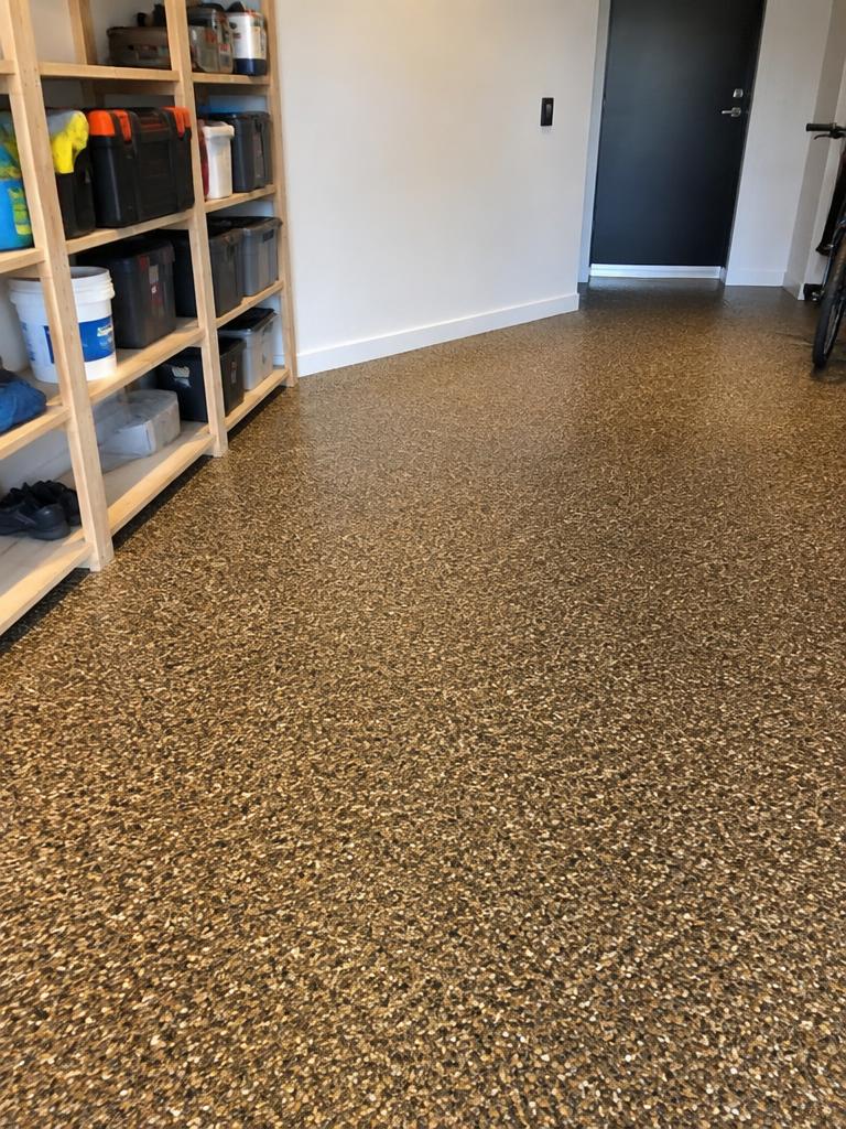 Brunt StoneCarpet-garagegulv
